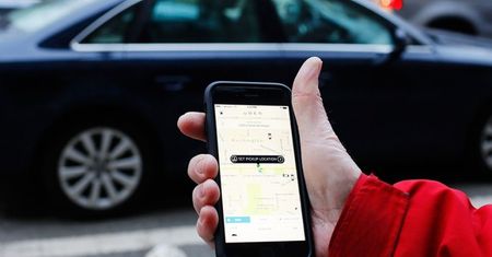 Uber w ogniu krytyki po zamachach w Londynie. Klienci są wściekli za ceny przejazdów