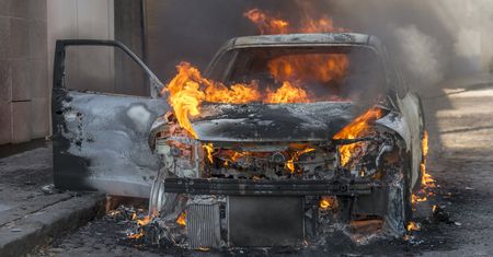 Na własny koszt remontowała auto, żeby pomagać niepełnosprawnym. Ktoś je podpalił