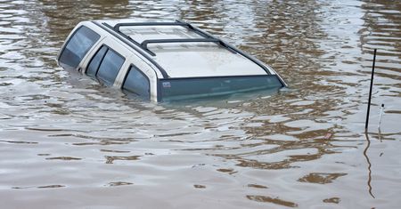 Brelok na wszelki wypadek. Pomoże wydostać się z auta w każdej sytuacji
