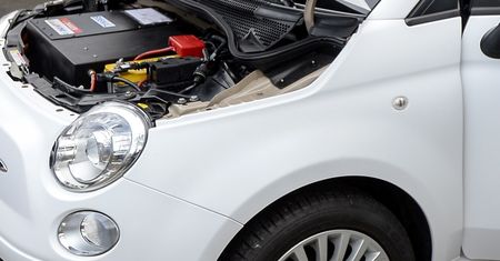 Blisko sto projektów w konkursie na polski samochód elektryczny