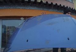 Rano zobaczył, że ktoś zniszczył jego samochód. Kamera pomogła rozpoznać sprawców