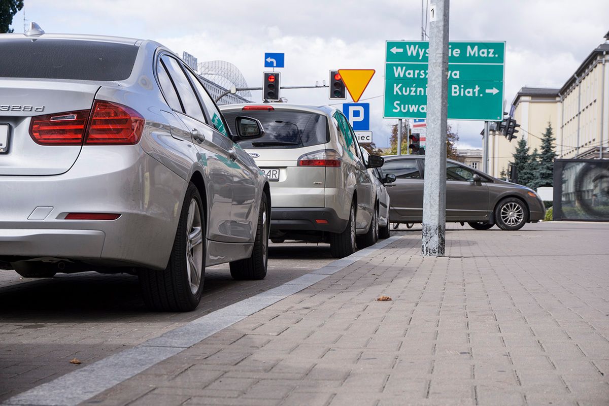 Polacy na potęgę kupują nowe auta