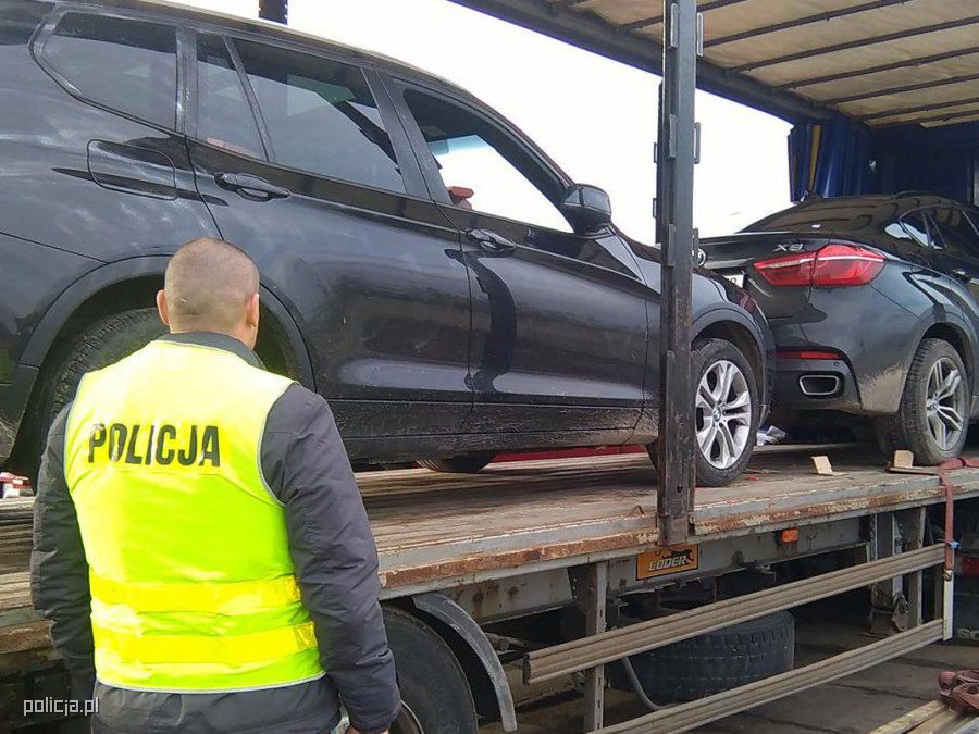 Polska i niemiecka policja rozbiła grupę złodziei luksusowych aut