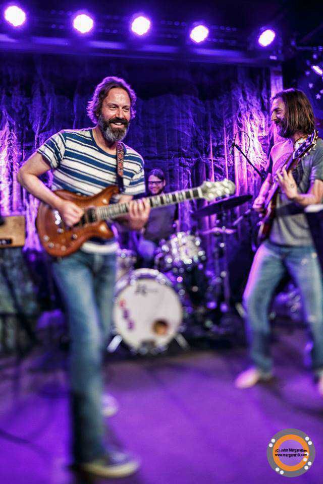 Neal Casal z Chris Robinson Brotherhood