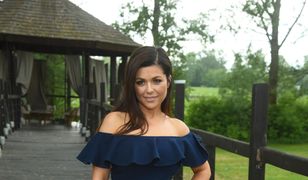 Obcisła sukienka, zaokrąglony brzuszek, wymowne gesty... Czy Kasia Cichopek jest w ciąży? Wiemy, jaka jest prawda