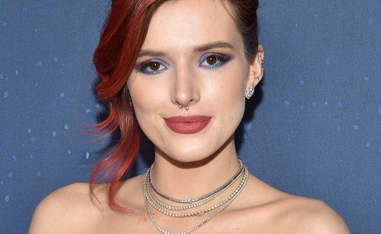 Gwiazda Disneya wywołała niesmaczny skandal na salonach! Bella Thorne na uroczystej premierze pokazała więcej, niż chcielibyśmy zobaczyć