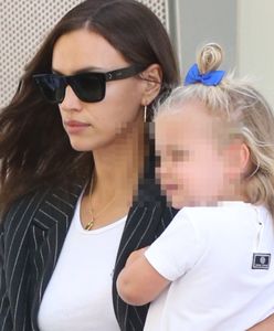 Irina Shayk z córką i matką. Ani śladu po Bradleyu Cooperze