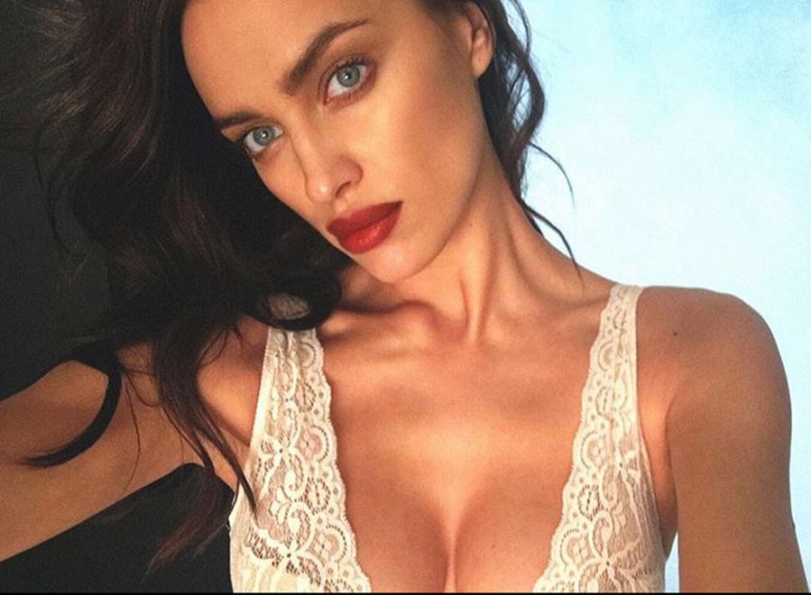 Irina Shayk pozuje nago na Instagramie. Szybko wróciła do formy po porodzie!