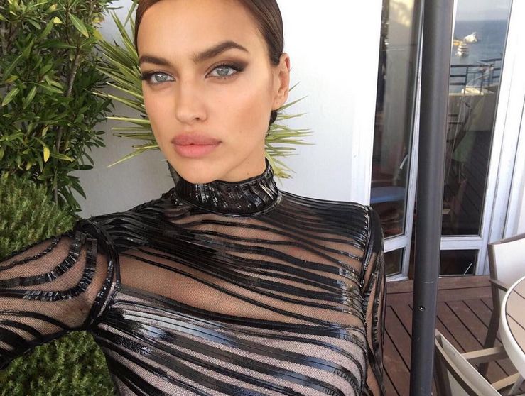 Seksowna mama znów podbija Instagram. Irina Shayk pozuje w bieliźnie