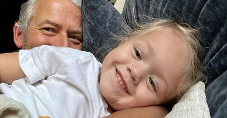 Najpiękniejsze zdjęcia Ashy tylko na profilu jej taty! Mąż Joanny Krupy znowu zachwycił fanów: "Moja śnieżynka"