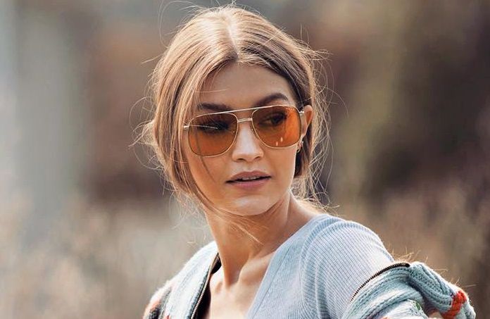 Gigi Hadid w spodniach z H&M za 149 złotych. Znaleźliśmy jeszcze tańsze!