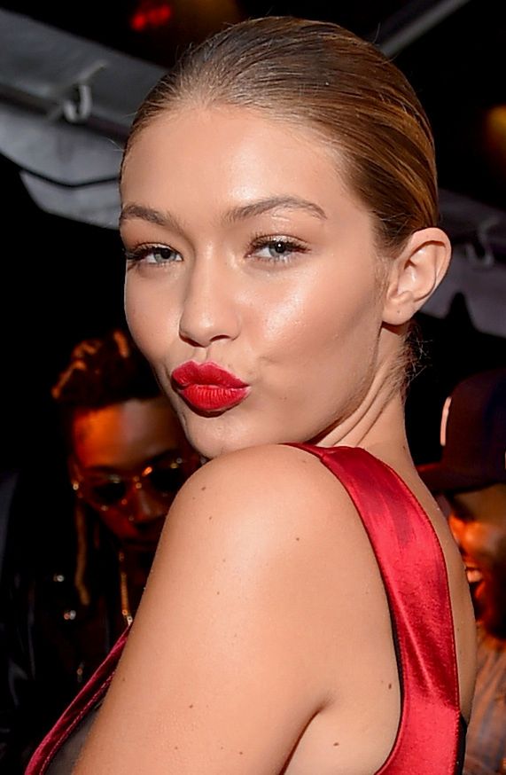 Gigi Hadid w bikini, czyli jak zdobyć milion serduszek na Instagramie