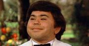 Peter Dinklage jako Herve Villechaize -  jeden z najbardziej kulturalnych i niebezpiecznych ludzi