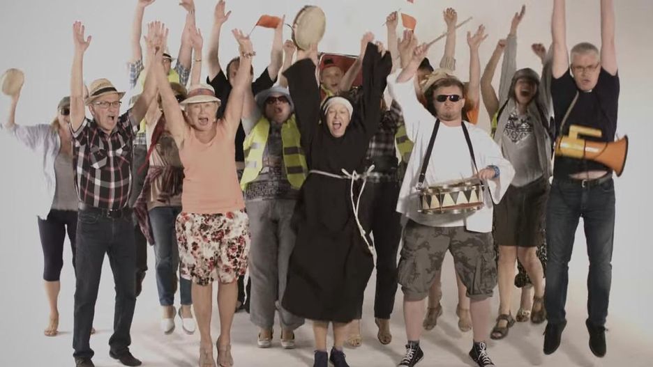 Kadr z teledysku Ich Troje "Letnia przygoda"