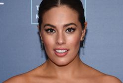 Mała czarna nie musi być nudna. Ashley Graham odczarowuje klasyk