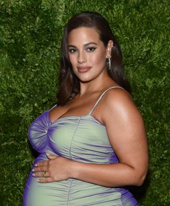 Ashley Graham w zaawansowanej ciąży i nago na zdjęciu