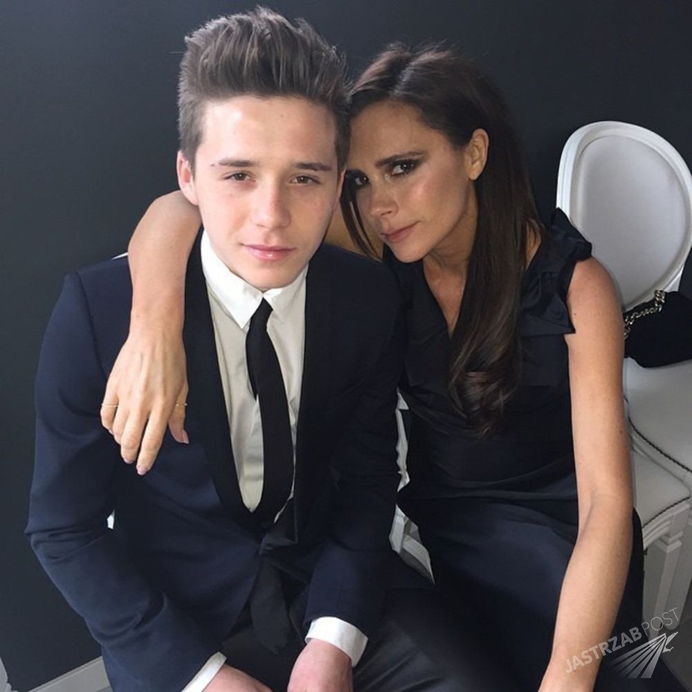 Brooklyn Beckham z mamą Victorią, fot. ONS