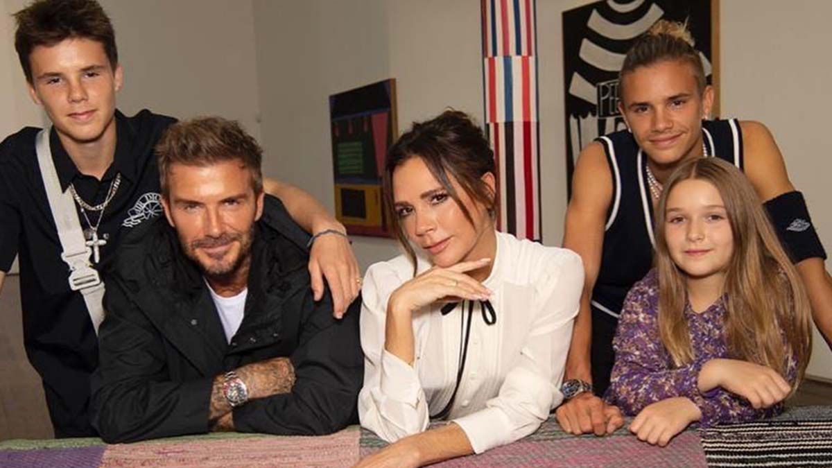 Victoria Beckham złożyła życzenia fanom. Ogłosiła przy tym cudną nowinę. Jej rodzina się powiększyła!