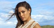 Ashley Graham w skąpym bikini. Modelka ma sentyment do tych zdjęć