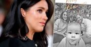 Świąteczne zdjęcie Meghan Markle w oryginalne trafiło do sieci. Teraz widać, jak bardzo je wyretuszowała