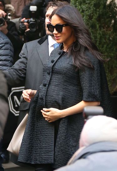 Meghan Markle, duchesse de Sussex, enceinte, sort de son hôtel à New York le 19 février 2019. Meghan Markle is seen leaving her hotel in New York, on February 19th 2019.