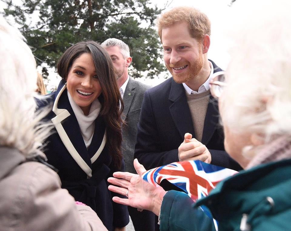 Na świeczniku tuż przed ślubem. Meghan Markle ma wyjątkowo krętą drogę do zostania księżną