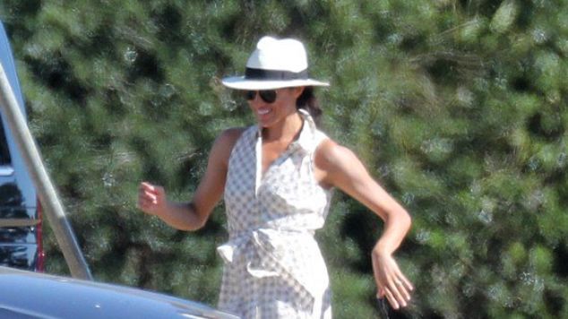 Uwagę zwraca stylizacja Meghan