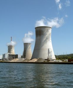 Elektrownia jądrowa zagrożona. Władze miasta rozdają tabletki jodu