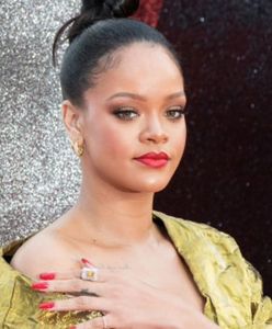 Rihanna na premierze "Ocean’s 8". Co chwilę musiała poprawiać sukienkę