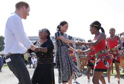 Księżna Meghan dała porwać się chwili. Zobaczcie, jak tańczy w Afryce