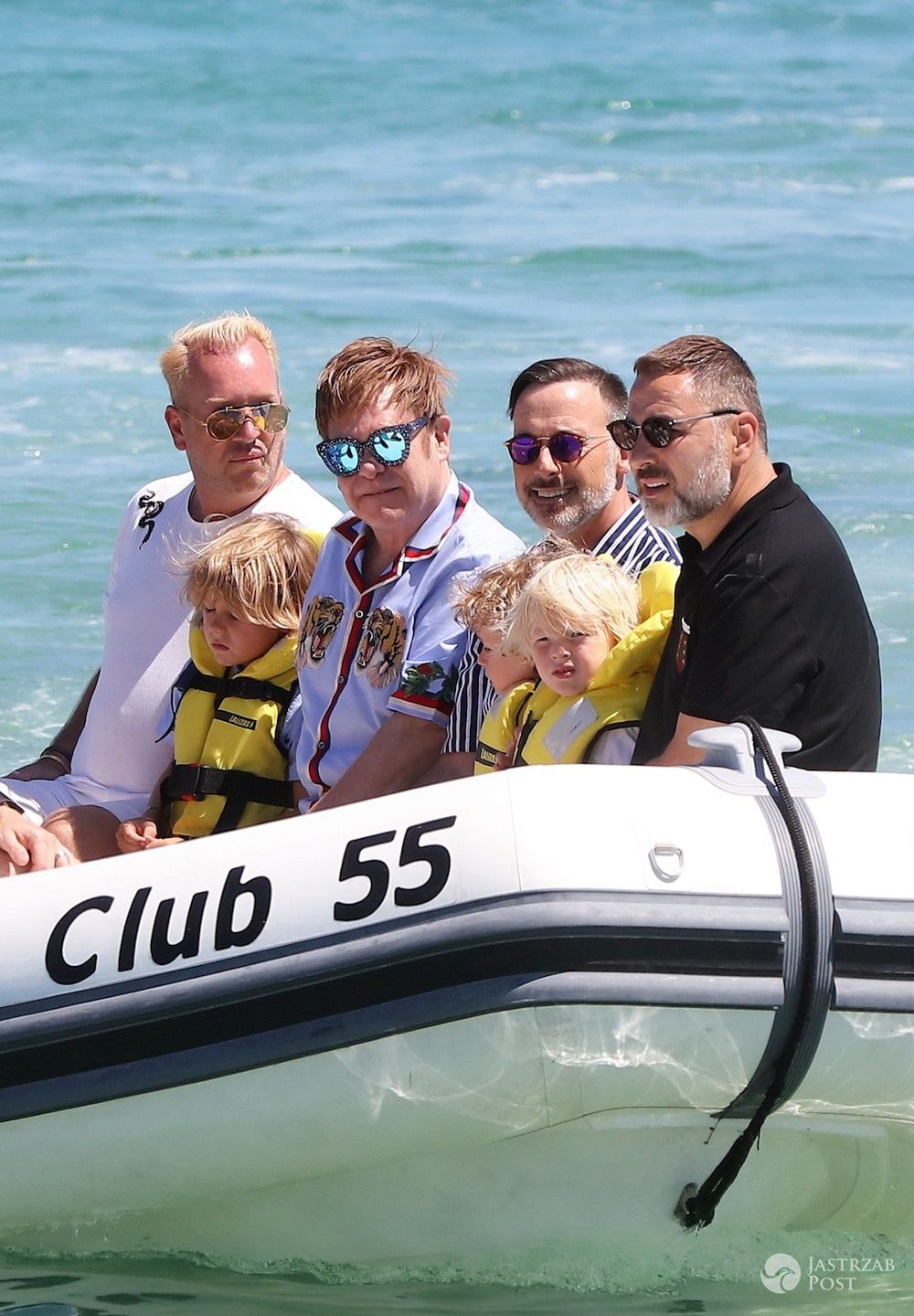 Elton John z dziećmi i mężem w Saint Tropez