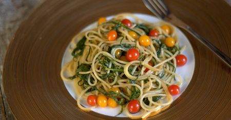 Spaghetti z agretti, czyli makaron z solanką. Prosty przepis