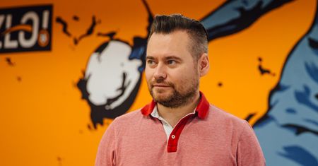 Krzysztof Stanowski odnalazł mężczyznę, który groził w sieci jego synowi. Wymierzył karę