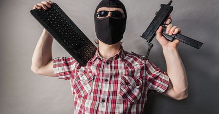 Cyfrowe toksyny. Jak wyżywanie się w sieci zamienia ją w materiał radioaktywny