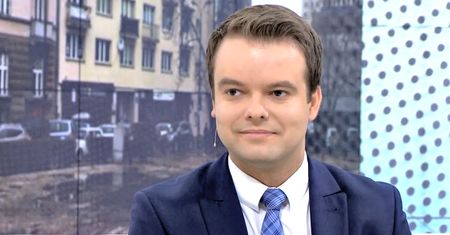 Tyle zarabia były rzecznik rządu. Mamy oświadczenie majątkowe Rafała Bochenka