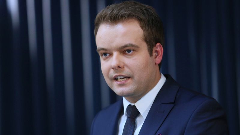 Rzecznik rządu Rafał Bochenek: ważne jest, byśmy uspokoili emocje