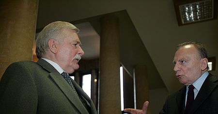 Milczanowski: to nie Wałęsa zabrał dokumenty z teczki
