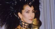 Cher o kontrowersyjnej sukni z rozdania Oscarów w 1986. Tłumaczy się z wyboru bardzo odkrytej kreacji