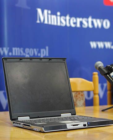 Prokuratura pomyliła laptopy z nagraniem Ziobry