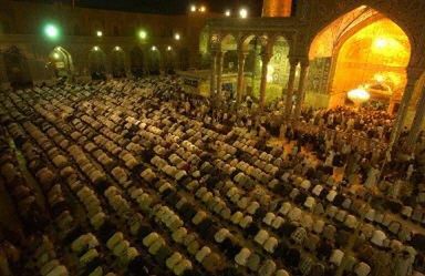 Szyici świętują w Karbali "powrót głowy" Husajna