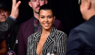 Kourtney Kardashian w odważnej kreacji. Przyćmiła siostry?