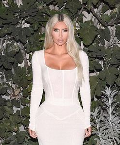 Kim Kardashian na Instagramie ubrana w makaron