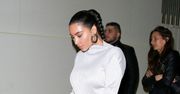 Kim Kardashian na nabożeństwie ku pamięci Kobe Bryanta. Przyszła cała na biało