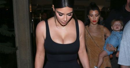 Kim Kardashian w bardzo obcisłej sukience
