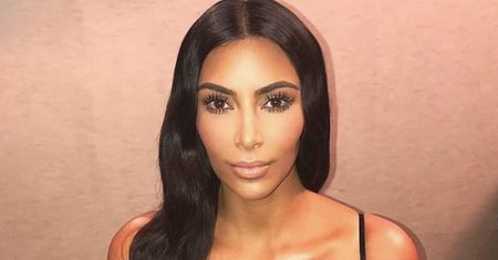 Kim Kardashian i jej seksowne krągłości. Celebrytka wciąż jest w niezłej formie