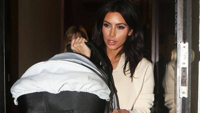 15 Mar 2014 - LOS ANGELES - USAKARDASHIANS FAMILY DINNER OUT AT COROUSEL, ARMINIAN RESTAURANT, BYLINE MUST READ : XPOSUREPHOTOS.COM***UK CLIENTS - PICTURES CONTAINING CHILDREN PLEASE PIXELATE FACE PRIOR TO PUBLICATION *****UK CLIENTS MUST CALL PRIOR TO TV OR ONLINE USAGE PLEASE TELEPHONE  44 208 344 2007 ***