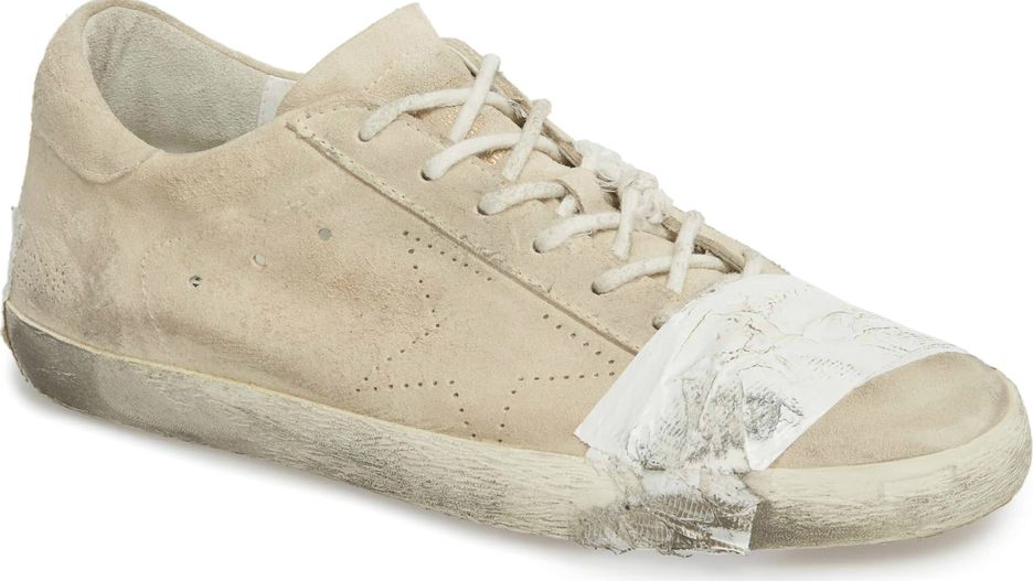 Model "Superstar Taped Sneaker" mimo wygórowanej ceny szybko zniknął ze sklepów.