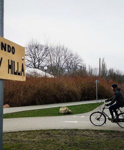 Z działu nazw nadzwyczajnych: Powstało "Rondo Benny Hilla" na Polu Mokotowskim.