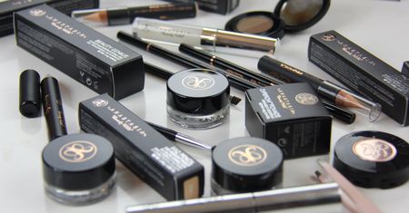 Kosmetyki Anastasia Beverly Hills: w które warto zainwestować?