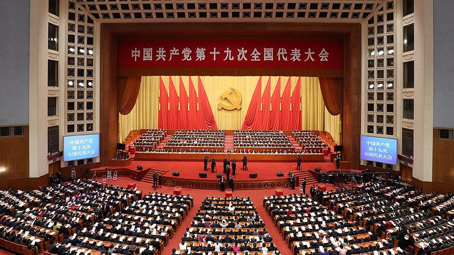 "Nowa era" jest związana z naturalnym procesem zmian politycznych w Chinach